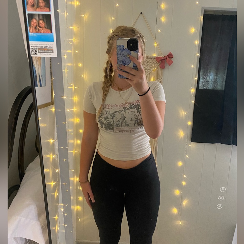 hollister top!